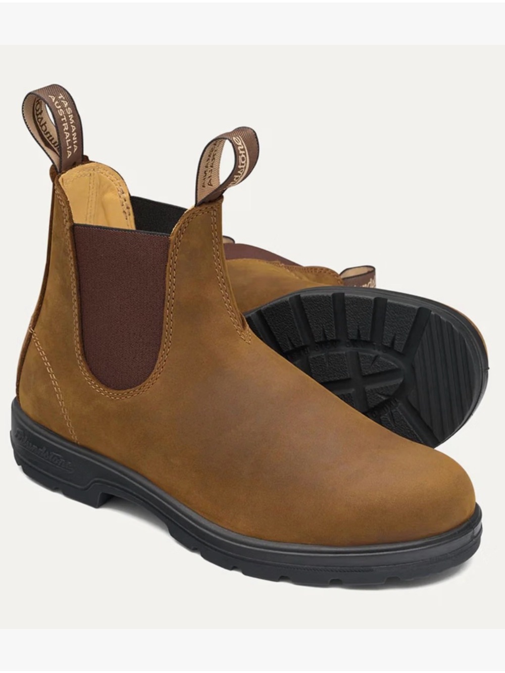 LIKE NEW Blundstone Unisex Classic Series Chelsea Boot for Men and Women - Tan